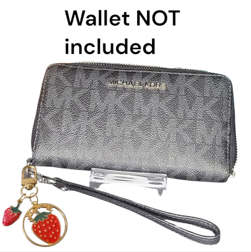 Apple Keychain/Bag Charm/Zip Pull - Picture 3 of 5